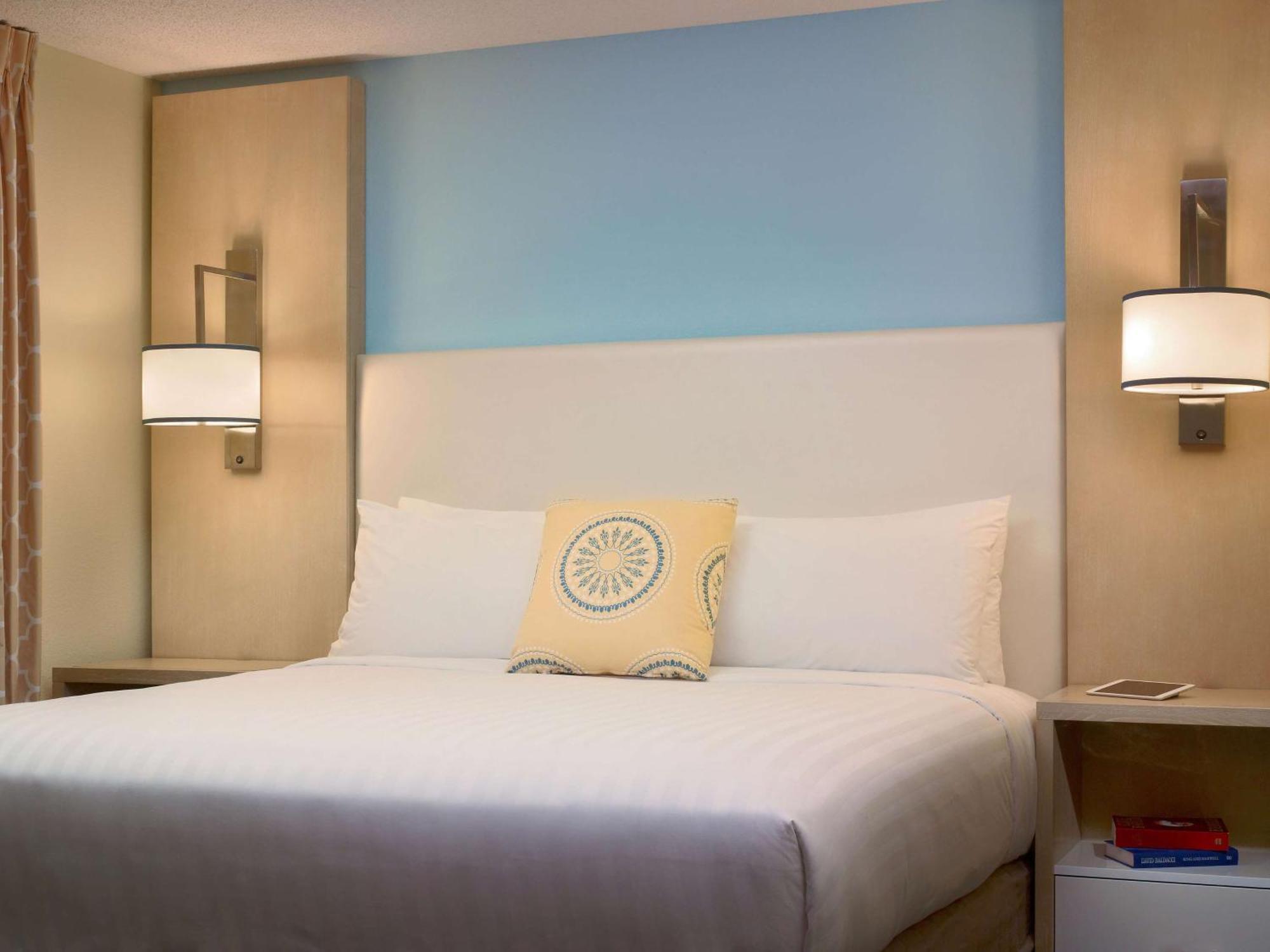 Staybridge Suites Boston - Burlington By Ihg Экстерьер фото